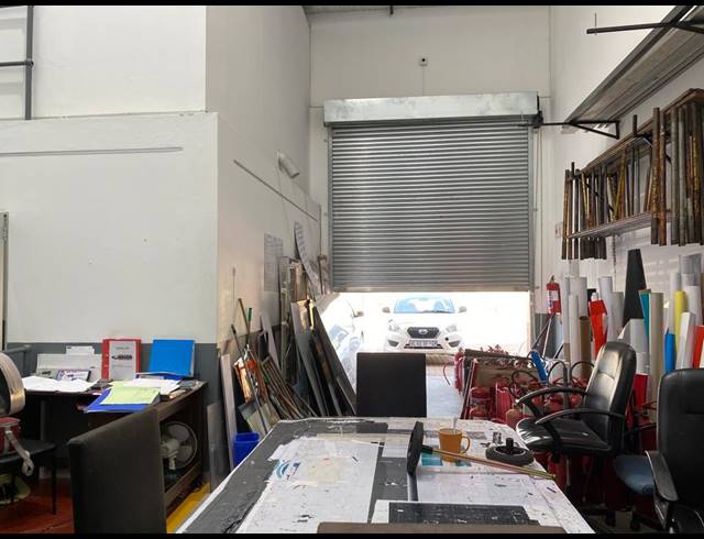 147M² WAREHOUSE FOR SALE IN BARBEQUE DOWNS
